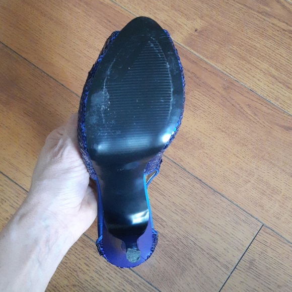 Party shoes! - Picture 4 of 7